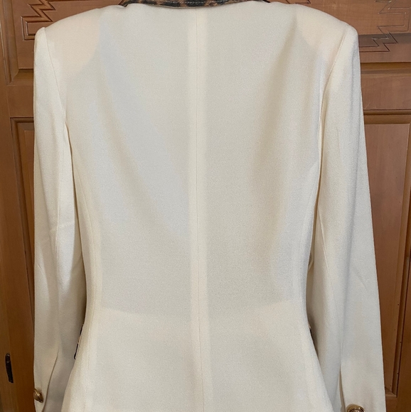 CLEARANCE-Women's Jacket Blazer Skirt 2 Pc Career Suit Size 4 New With Tags - Picture 2 of 6